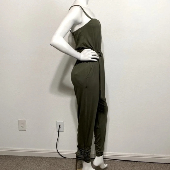Trina Turk Olive Green Leaf Spaghetti Strap Pocket Sleeveless Jumpsuit Size S - Picture 3 of 8